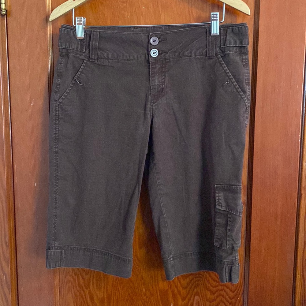 💜💜 Jalate Brown Capris Junior Size 11